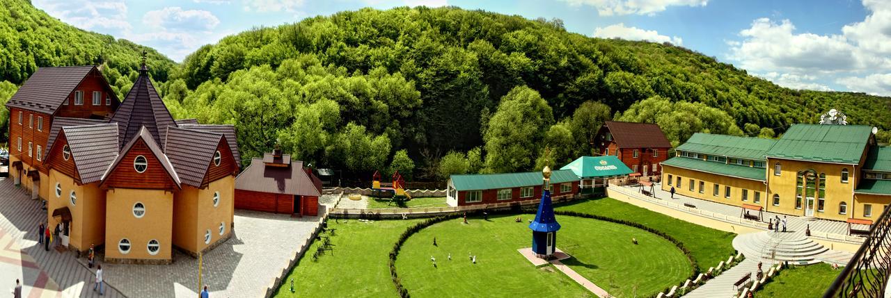 Perlyna Podillyа Hotel Sataniv Exterior foto