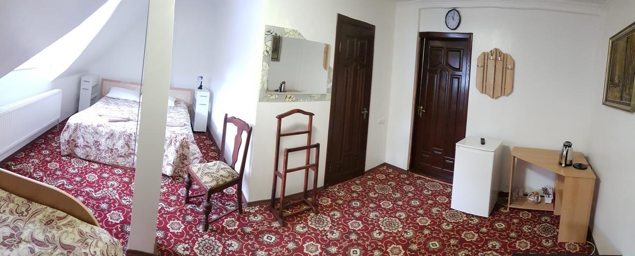 Perlyna Podillyа Hotel Sataniv Exterior foto