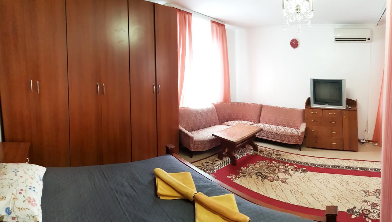 Perlyna Podillyа Hotel Sataniv Exterior foto