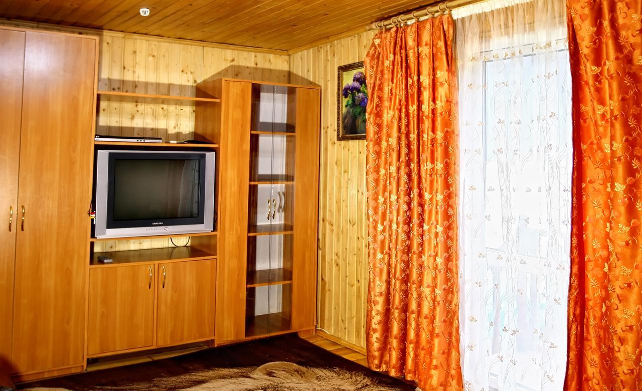 Perlyna Podillyа Hotel Sataniv Exterior foto